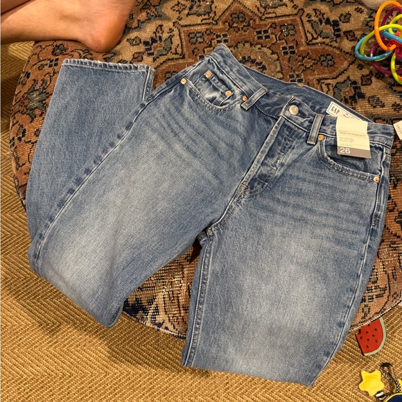 GAP Women's High Rise '90s Straight Jeans - Classic Blue - Picture 3 of 3